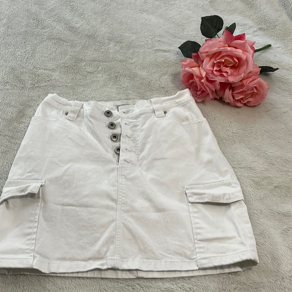 On trend cargo mini skirt
